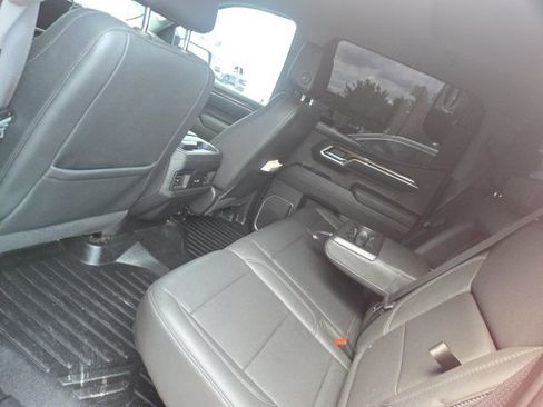 Used 2023 Chevrolet Silverado 1500 LT Trail Boss w/ Convenience Package II AWD/4WD image 8