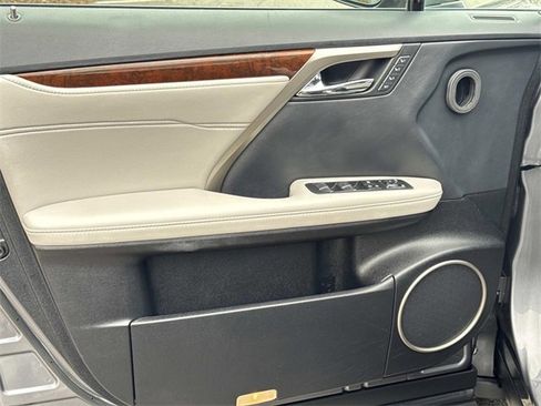Used 2019 Lexus RX 350 AWD image 17