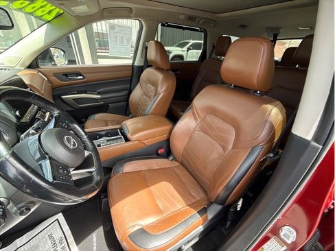 Used 2022 Nissan Pathfinder Platinum w/ Cargo Package FWD image 25