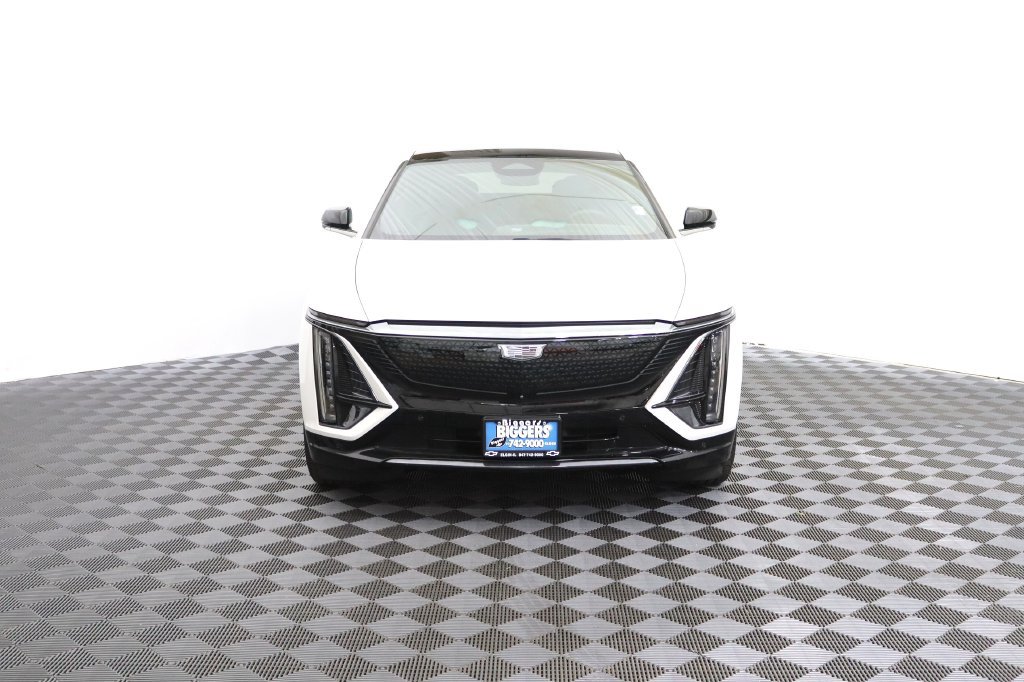 Certified 2024 Cadillac Lyriq Sport AWD/4WD image 2