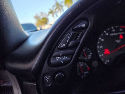 Used 2001 Chevrolet Corvette Convertible w/ Preferred Equipment Group2 image 11