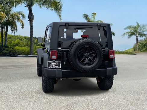 Used 2017 Jeep Wrangler Sport AWD/4WD image 4