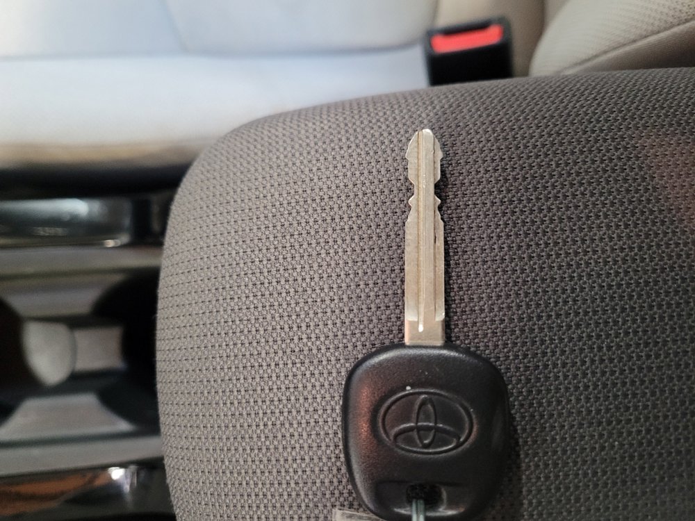 Used 2022 Toyota Corolla L FWD image 32