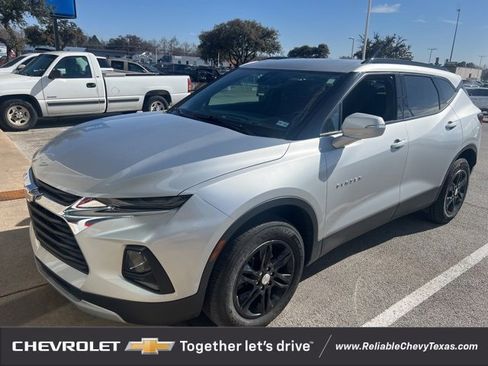 Certified 2022 Chevrolet Blazer LT image 2