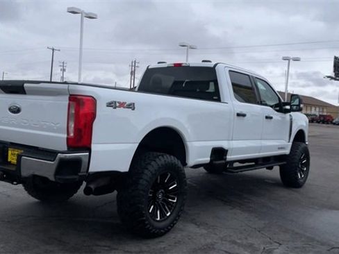Used 2023 Ford F350 XLT image 9
