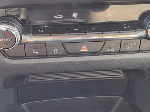 Used 2023 MAZDA CX-30 AWD 2.5 S w/ Preferred Package image 16