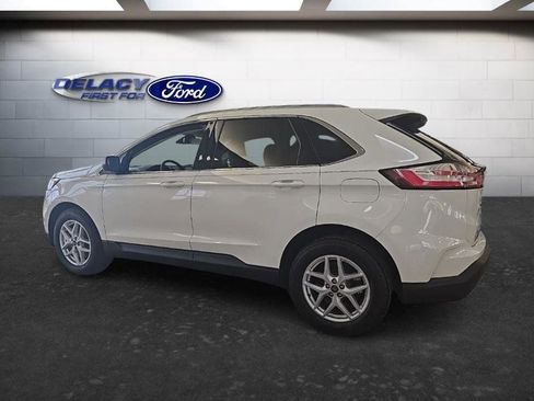 Used 2022 Ford Edge SEL w/ Convenience Package image 3