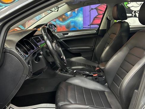 Used 2018 Volkswagen Golf Alltrack SEL image 18