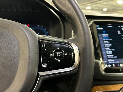 Certified 2024 Volvo XC90 B5 Plus w/ Protection Package image 14