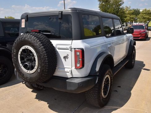 Certified 2023 Ford Bronco Outer Banks w/ Sasquatch Package AWD/4WD image 5