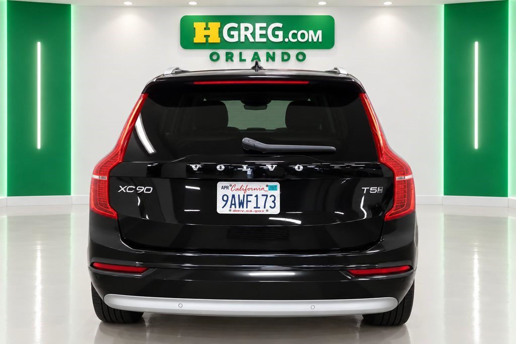 Used 2022 Volvo XC90 T5 Momentum AWD/4WD image 8