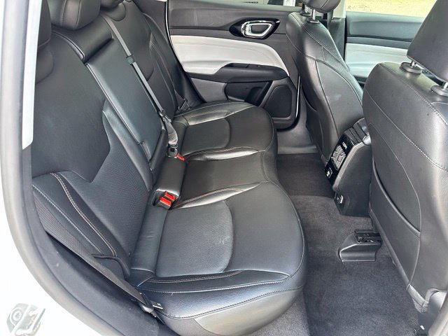 Used 2022 Jeep Compass Limited AWD/4WD image 19