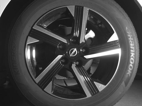 Used 2025 Nissan Sentra SV image 14