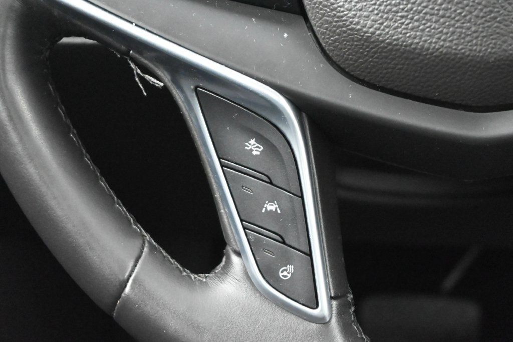 Used 2017 Cadillac XT5 Premium Luxury FWD image 7