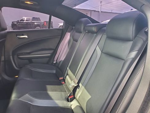 Used 2019 Dodge Charger SXT w/ Leather Interior Group RWD image 8