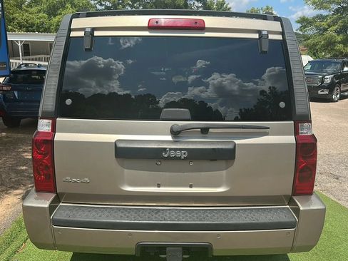 Used 2006 Jeep Commander 4WD image 5
