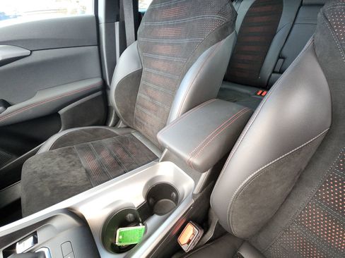 Used 2024 Dodge Hornet R/T Plus image 23