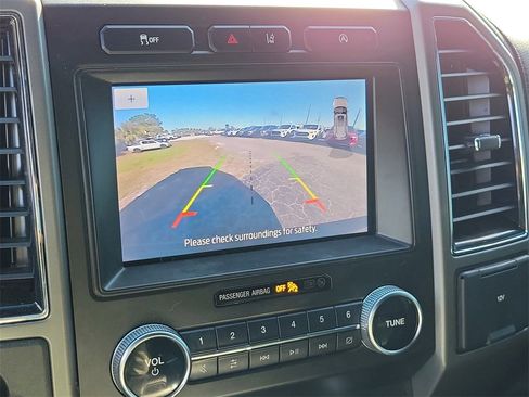 Used 2020 Ford Expedition XLT w/ Equipment Group 202A image 28