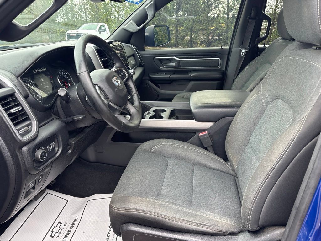 Used 2019 RAM 1500 Big Horn AWD/4WD image 9