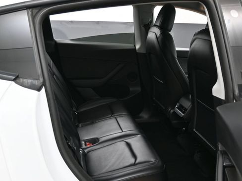 Used 2023 Tesla Model Y Long Range AWD/4WD image 20