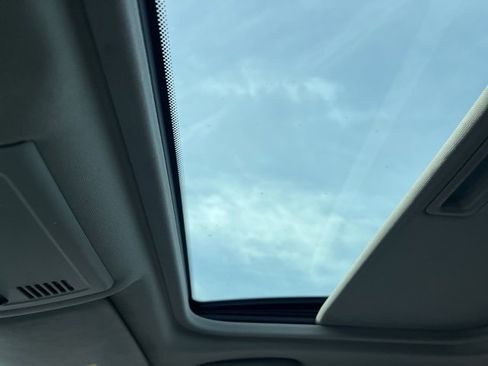 Used 2010 BMW 335i xDrive Sedan image 20