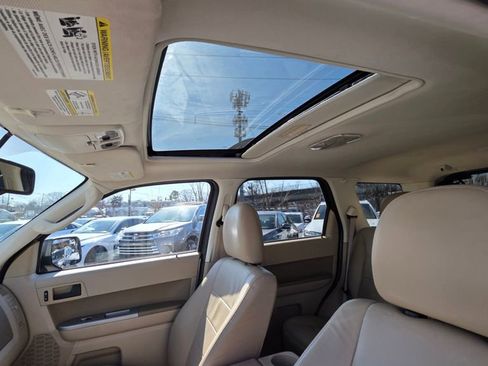 Used 2010 Ford Escape XLT image 12