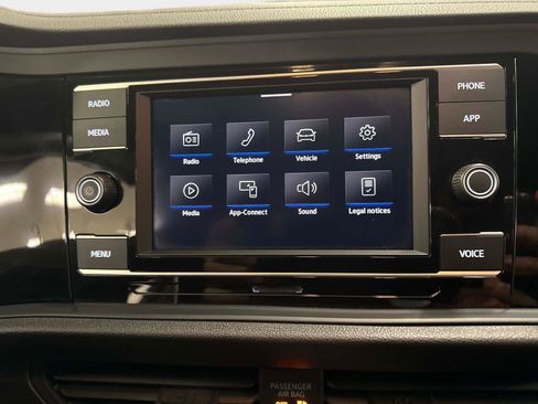 Used 2024 Volkswagen Jetta Sport image 24