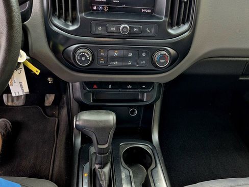 Used 2020 Chevrolet Colorado W/T w/ WT Convenience Package image 11