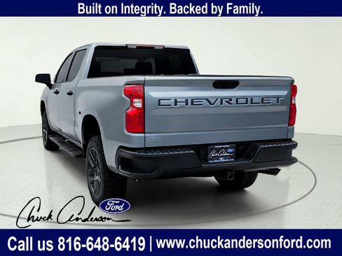 Used 2025 Chevrolet Silverado 1500 Custom Trail Boss w/ Dark Appearance Package AWD/4WD image 6