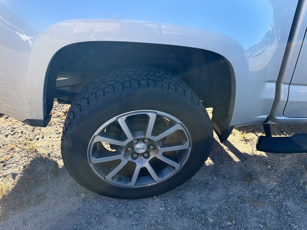 Used 2019 Chevrolet Colorado LT AWD/4WD image 36
