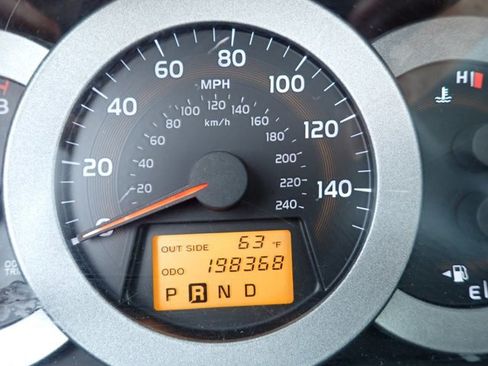 Used 2008 Toyota RAV4 Limited image 25