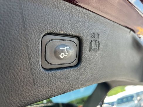 Used 2021 Ford Edge Titanium AWD/4WD image 22