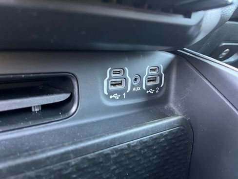 Used 2023 RAM 1500 Big Horn AWD/4WD image 17