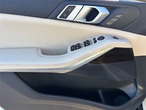 Used 2019 BMW X5 xDrive40i w/ Convenience Package image 27