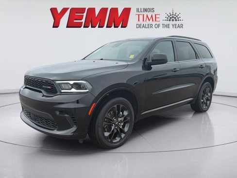 Used 2023 Dodge Durango GT image 4