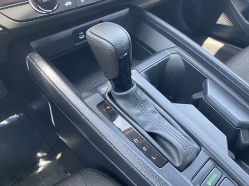 Certified 2025 Honda Accord LX image 22