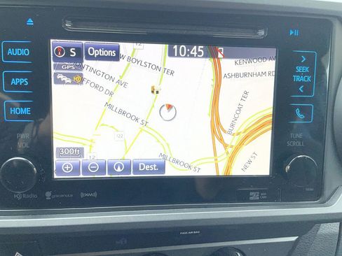 Used 2019 Toyota Tacoma TRD Sport image 19