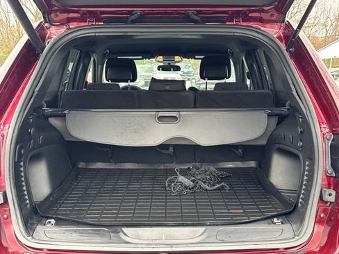 Used 2021 Jeep Grand Cherokee Laredo w/ Security & Convenience Group image 11