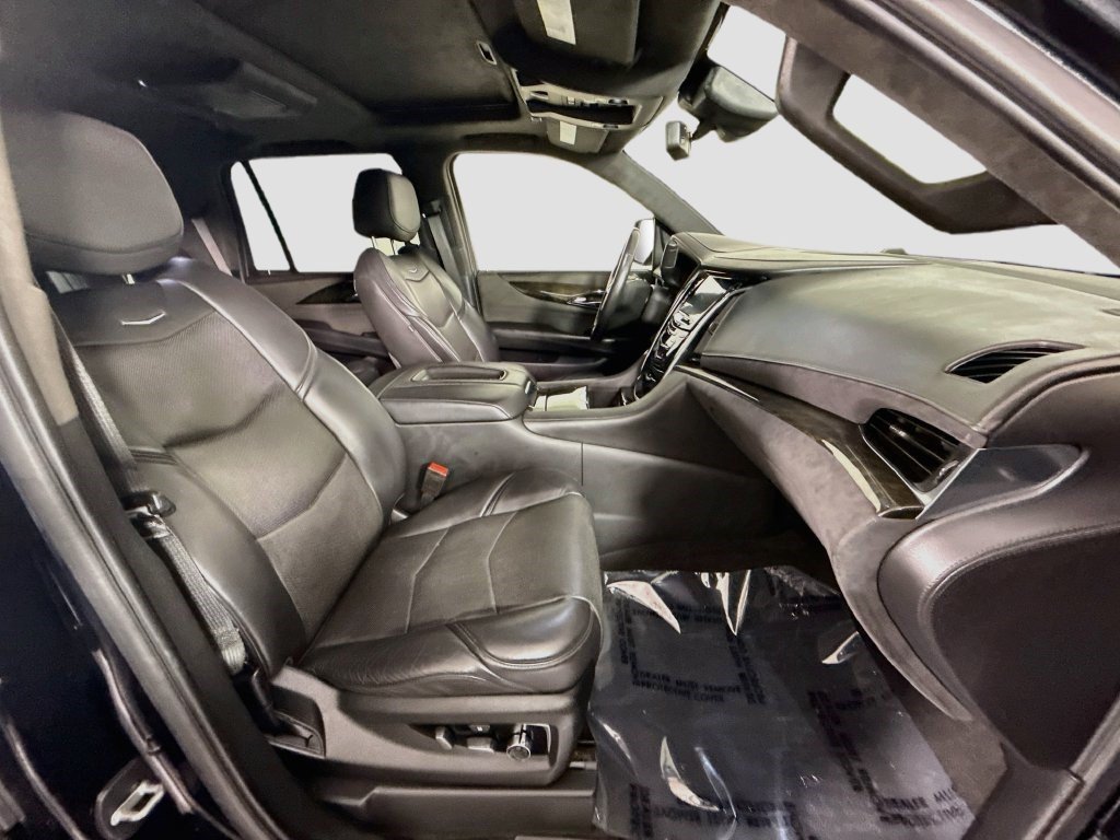 Used 2020 Cadillac Escalade Platinum AWD/4WD image 27
