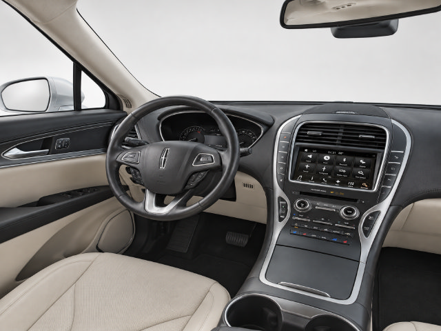 Used 2016 Lincoln MKX Reserve w/ Technology Package FWD image 27