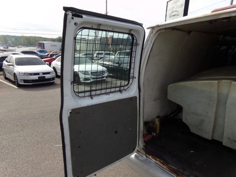 Used 1995 Ford E-250 and Econoline 250 Super image 27