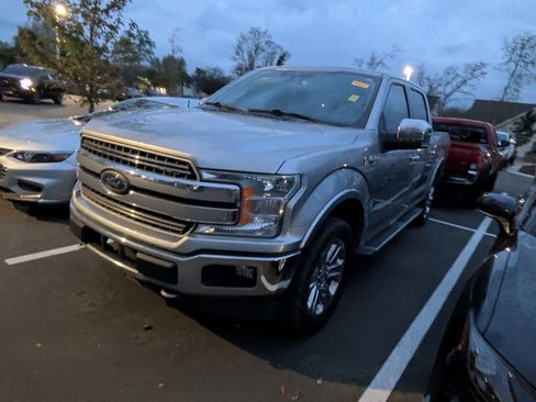 Used 2020 Ford F150 Lariat image 3