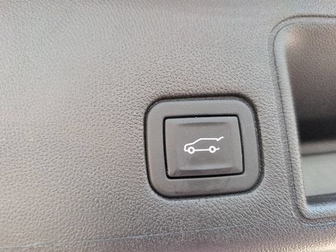Used 2023 GMC Terrain SLT w/ Elevation Edition AWD/4WD image 37