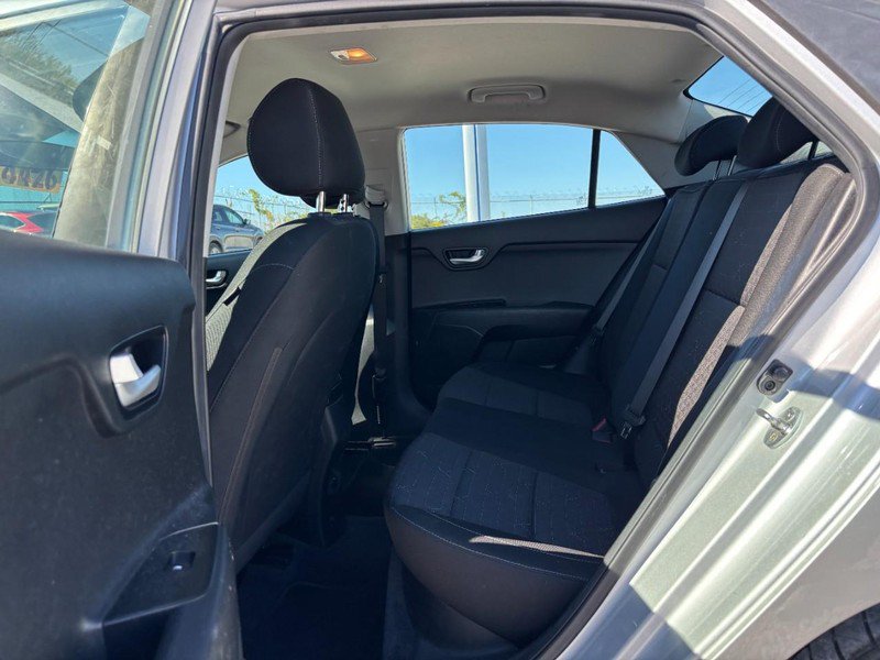 Used 2018 Kia Rio S FWD image 13