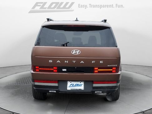 Used 2025 Hyundai Santa Fe Limited image 7