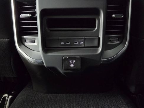 New 2026 RAM 2500 Big Horn AWD/4WD image 31