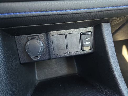 Used 2019 Toyota Corolla L image 28