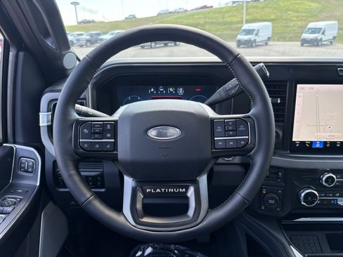 New 2026 Ford F250 Platinum image 30
