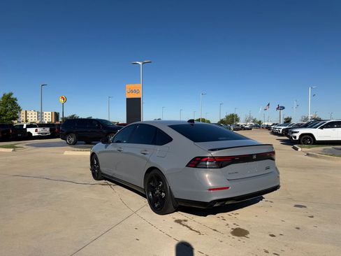 Used 2024 Honda Accord Sport image 3