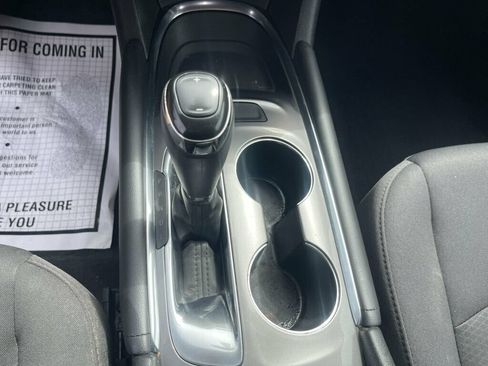 Used 2018 Chevrolet Malibu LT FWD image 19